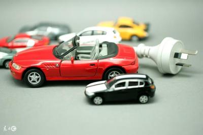 盤點2017汽車出行圈八大關鍵詞 共享單車陷危局，新零售成黑馬